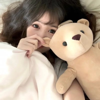 推动摇篮的手